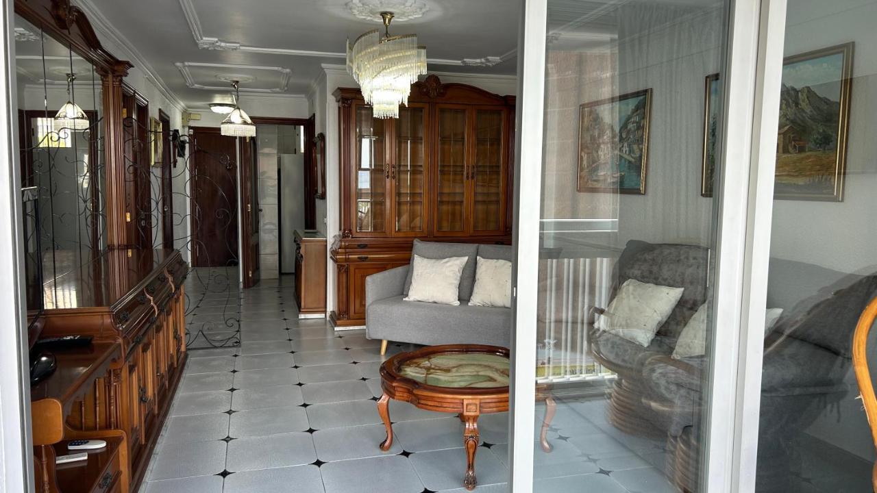 Apartment Seimar Benidorm Con Vistas Al Mar Luaran gambar