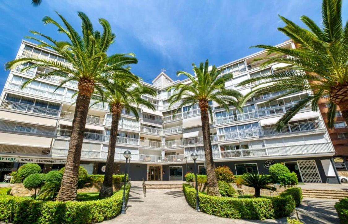 Apartment Seimar Benidorm Con Vistas Al Mar Luaran gambar