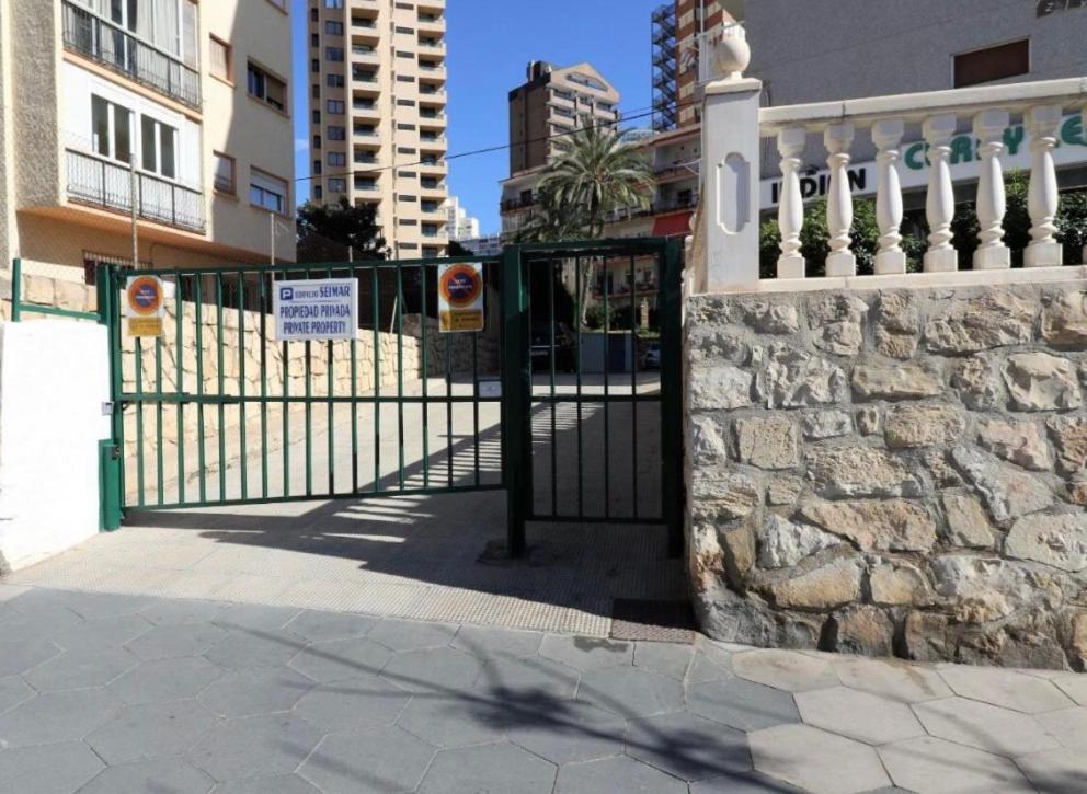 Apartment Seimar Benidorm Con Vistas Al Mar Luaran gambar
